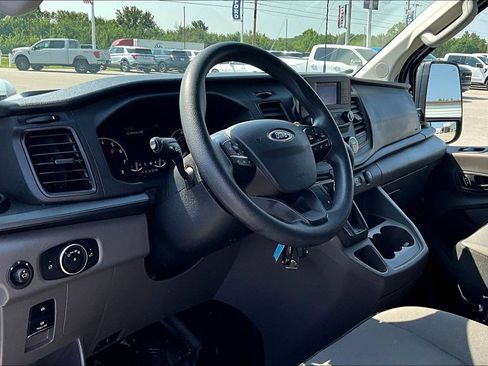 Used 2024 Ford Transit 250 Low Roof AWD image 13