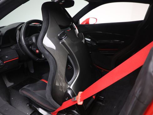 Certified 2019 Ferrari 488 Pista Coupe RWD image 21