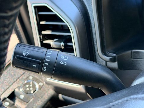 Used 2018 Ford F150 XLT w/ Equipment Group 302A Luxury AWD/4WD image 31