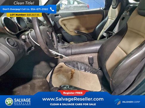 Used 2008 Pontiac Solstice Roadster w/ Premium Package image 9