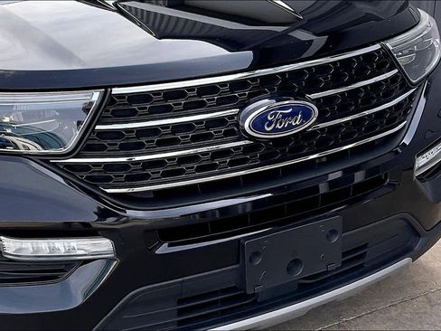 Used 2020 Ford Explorer XLT w/ Equipment Group 202A image 31