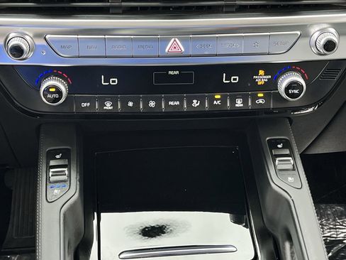 Used 2020 Kia Telluride EX w/ EX Premium Package image 18