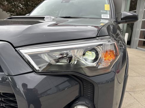 Used 2024 Toyota 4Runner TRD Off-Road AWD/4WD image 11