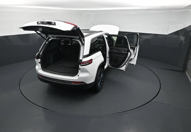 New 2026 Jeep Grand Cherokee Limited AWD/4WD image 29