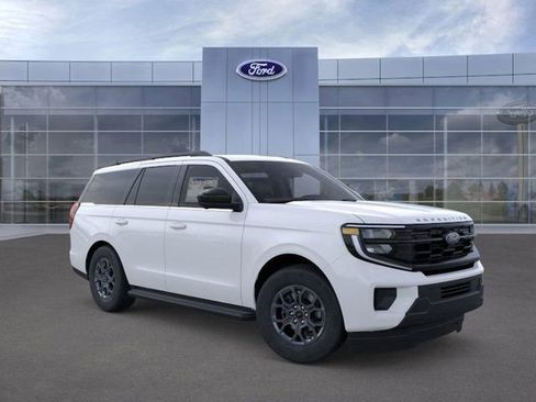New 2025 Ford Expedition Active RWD image 7