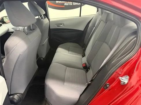 Used 2021 Toyota Corolla SE FWD image 12