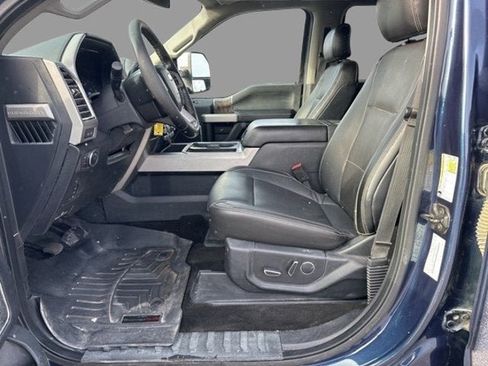 Used 2017 Ford F350 Lariat w/ Chrome Package image 11