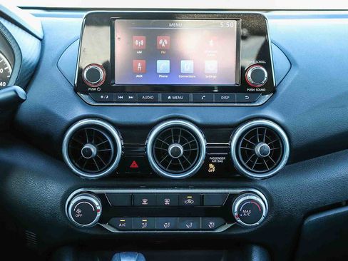 Used 2024 Nissan Sentra S image 13