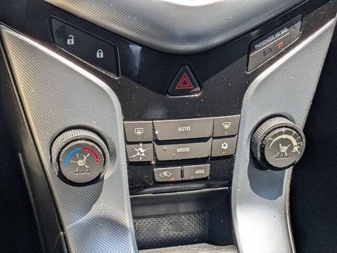 Used 2014 Chevrolet Cruze LTZ FWD image 23