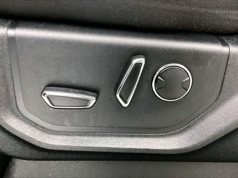 Used 2018 Ford F150 XLT w/ Equipment Group 302A Luxury image 29