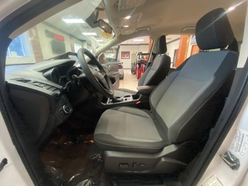 Used 2018 Ford Escape SE image 20