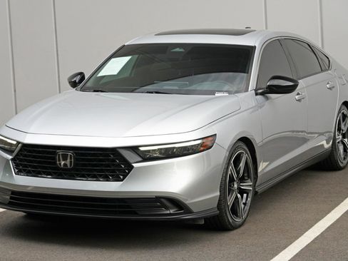 Used 2023 Honda Accord Sport image 45