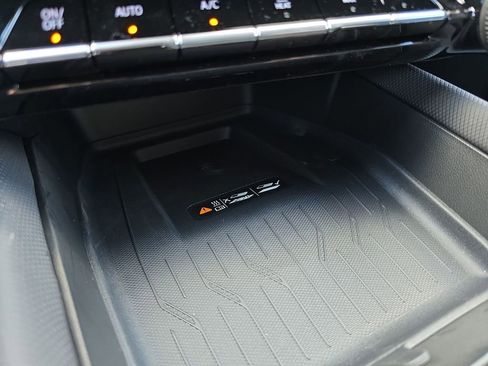 New 2026 Chevrolet Equinox EV RS FWD image 18