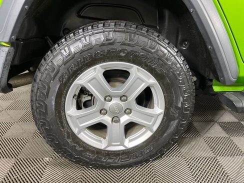 Used 2018 Jeep Wrangler Unlimited Sport S image 12