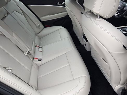 Certified 2026 Genesis G70 2.5T image 17