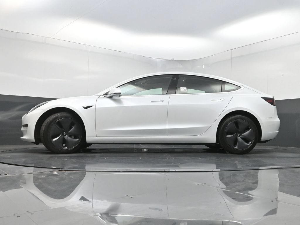 Used 2020 Tesla Model 3 Standard Range Plus RWD image 26