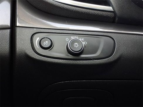 Used 2020 Buick Encore Preferred image 15