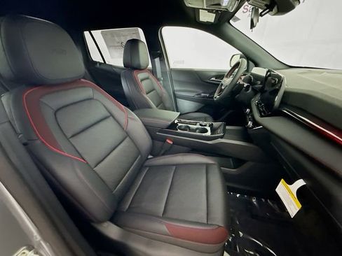 New 2026 Chevrolet Equinox RS w/ Convenience Package III FWD image 29