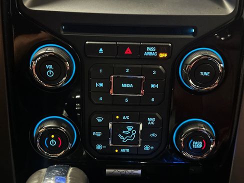 Used 2013 Ford F150 Limited image 45