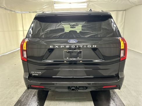 Used 2025 Ford Expedition Active AWD/4WD image 22