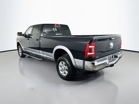Used 2022 RAM 2500 Laramie w/ Chrome Appearance Group AWD/4WD image 5