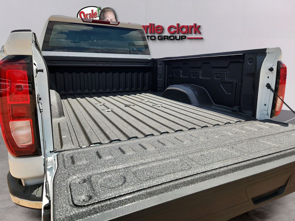 New 2026 GMC Sierra 2500 Pro AWD/4WD image 9
