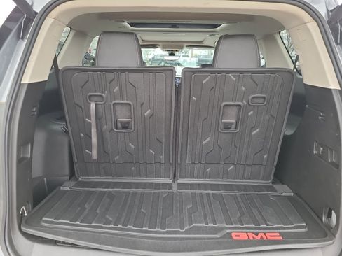 Used 2021 GMC Acadia Denali w/ Denali Technology Package image 27