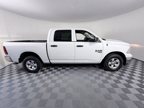 Used 2022 RAM 1500 Classic SLT image 8