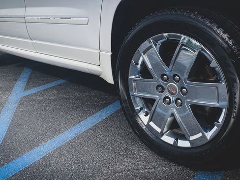 Used 2016 GMC Acadia Denali AWD/4WD image 8
