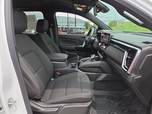 Used 2025 GMC Canyon Elevation w/ Convenience Package AWD/4WD image 15
