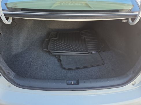 Used 2015 Honda Accord EX-L image 5