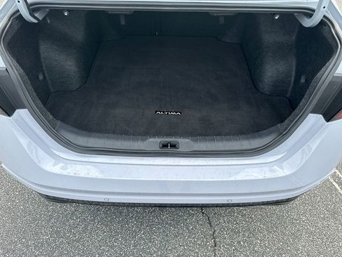 Used 2025 Nissan Altima 2.5 SR image 18