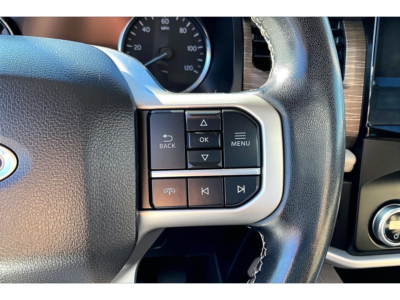Used 2024 Ford Expedition Max Limited AWD/4WD image 12