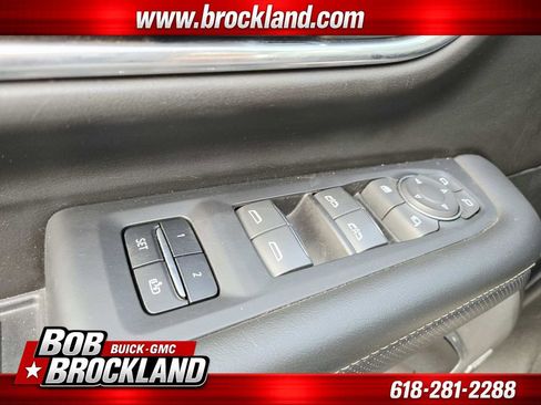 Used 2023 Chevrolet Suburban Premier AWD/4WD image 40