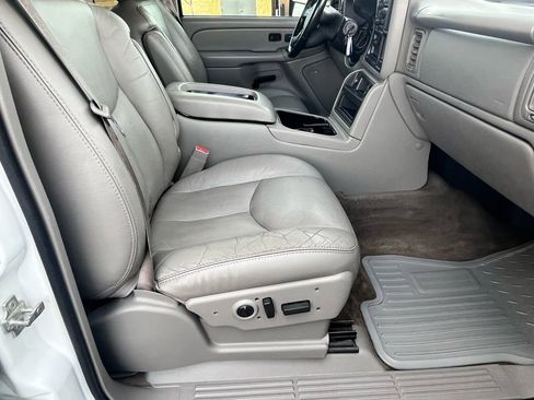 Used 2007 Chevrolet Silverado 3500 LT w/ Heavy-Duty Power Package image 17