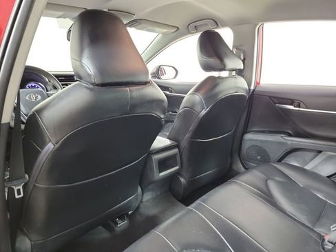 Used 2020 Toyota Camry LE w/ Convenience Package FWD image 11
