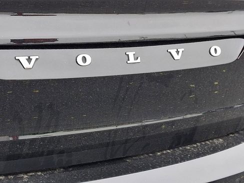 Used 2023 Volvo S90 B6 Plus AWD/4WD image 22