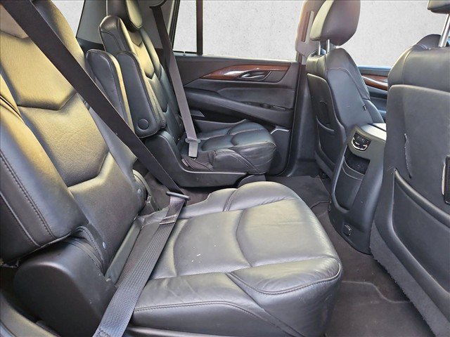 Used 2020 Cadillac Escalade 2WD image 21