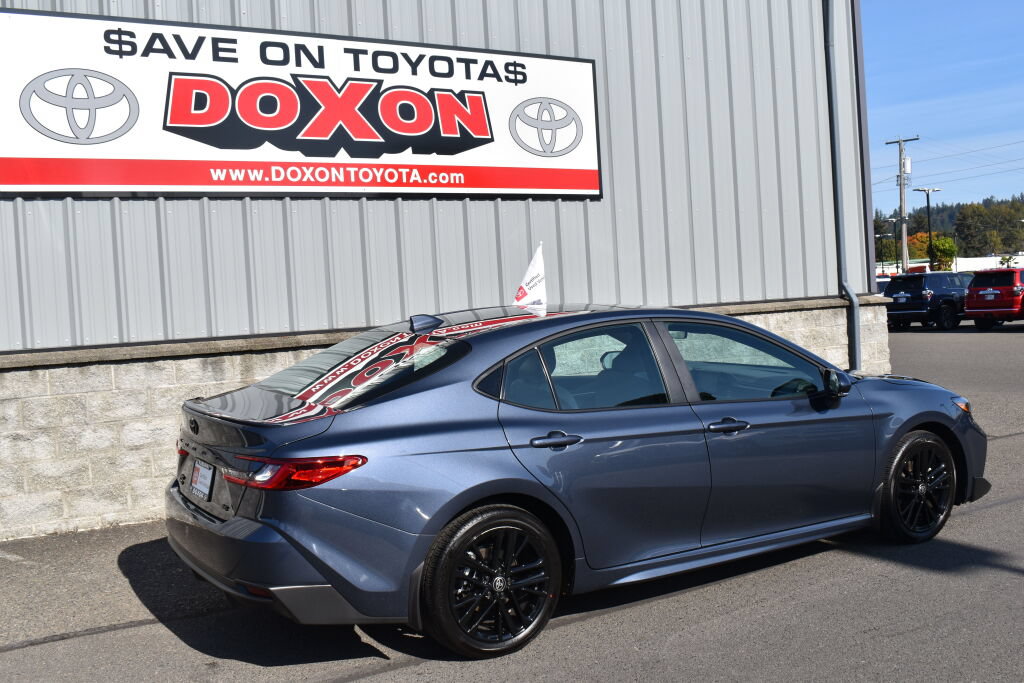 Used 2026 Toyota Camry SE w/ Convenience Package AWD/4WD image 5