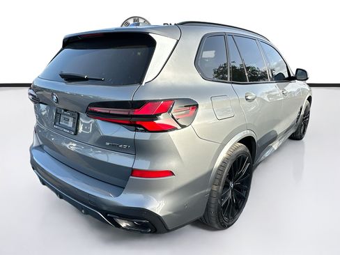 New 2026 BMW X5 sDrive40i w/ M Sport Package RWD image 6