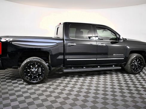 Used 2017 Chevrolet Silverado 1500 LTZ Z71 w/ LTZ Plus Package image 7