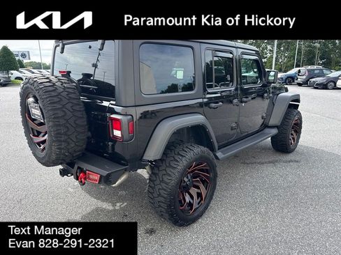 Used 2022 Jeep Wrangler Unlimited Sport AWD/4WD image 7