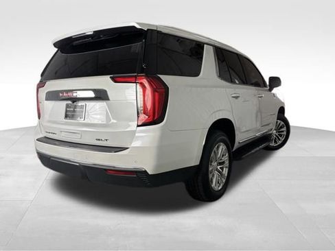 Used 2022 GMC Yukon SLT w/ SLT Luxury Package AWD/4WD image 7