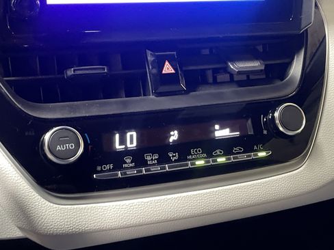 Used 2026 Toyota Corolla SE FWD image 24