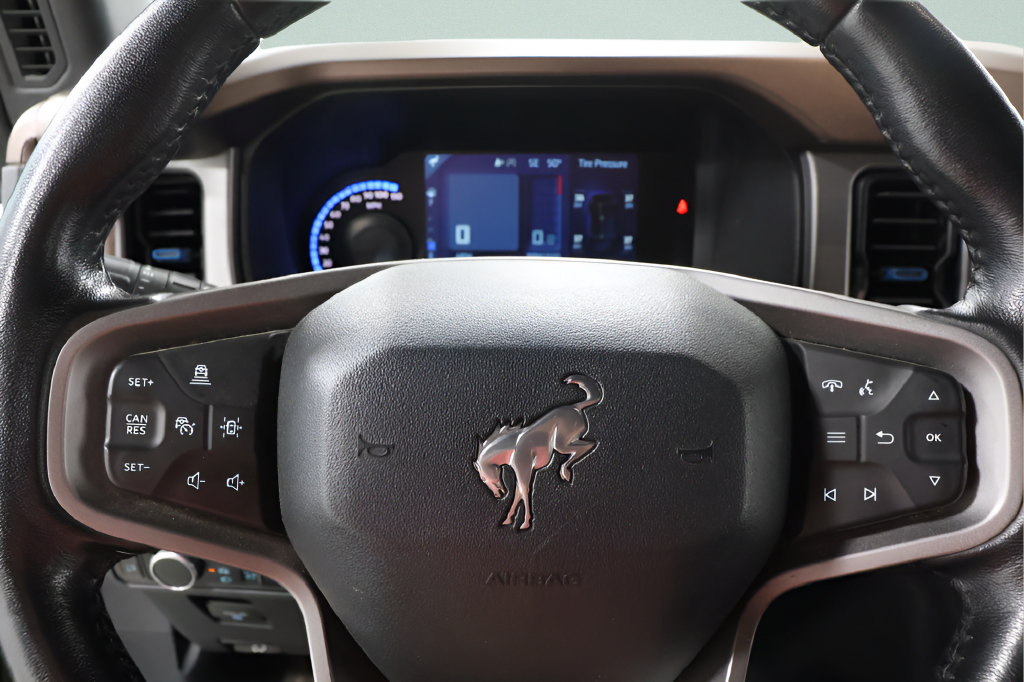 Used 2023 Ford Bronco Outer Banks w/ Sasquatch Package AWD/4WD image 15