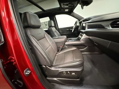 Used 2023 GMC Yukon Denali AWD/4WD image 13