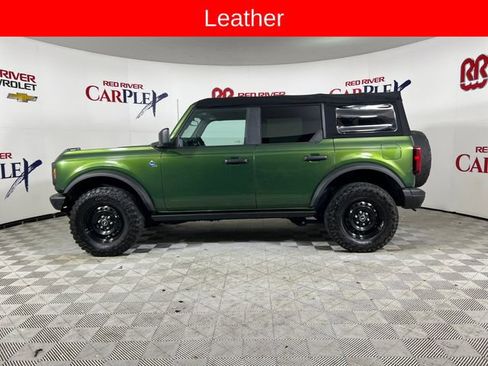 Used 2022 Ford Bronco Black Diamond image 4