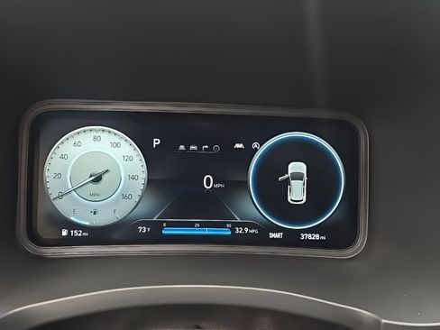 Certified 2022 Hyundai Kona Limited AWD/4WD image 38