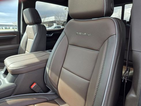 New 2026 GMC Sierra 1500 Denali w/ Denali Reserve Package image 18