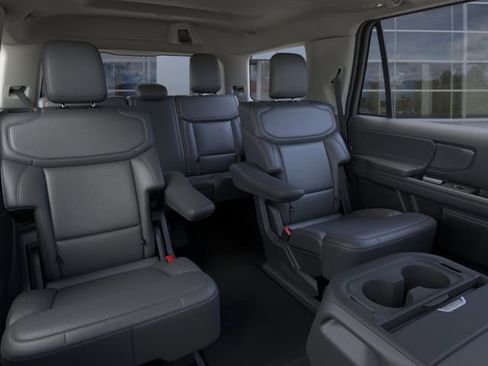 New 2026 Ford Expedition Active AWD/4WD image 11